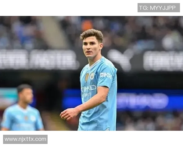 从小城3000人到巨星，阿尔瓦雷斯特色鲜明——他的崛起与风采